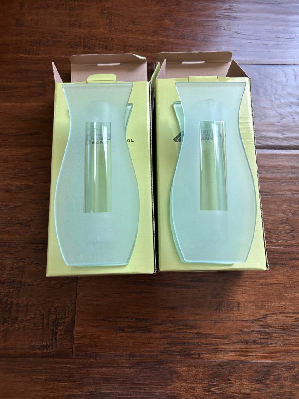 Pair of modern flower vases glass frosted display holders (2) NEW - Picture 4 of 5